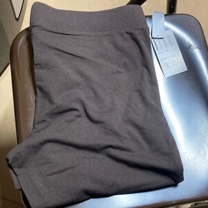 UTOPIA HUE/ chocolate Leggings